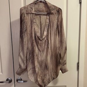 EUC 100% Silk Haute Hippie Cowl Neck Long Sleeve Feather Blouse Size Medium